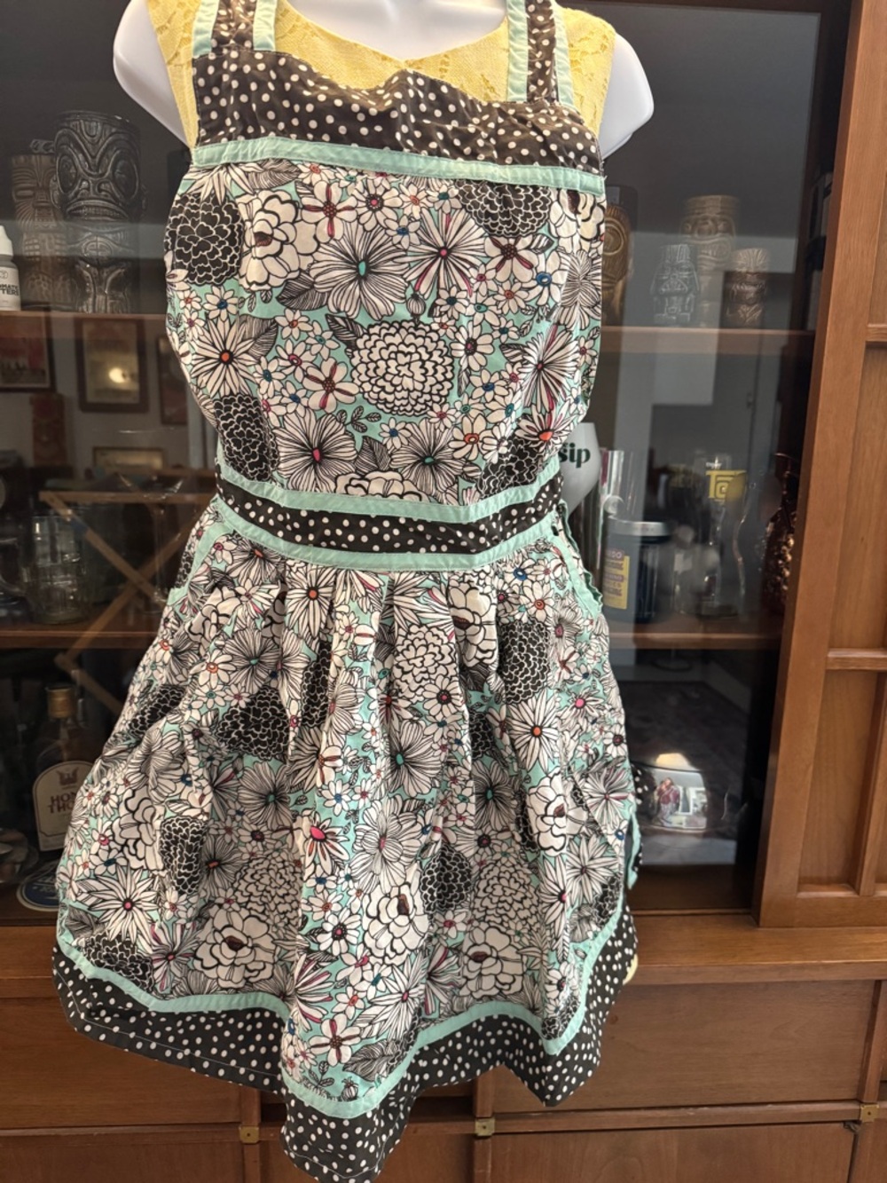Papersource floral cotton apron
